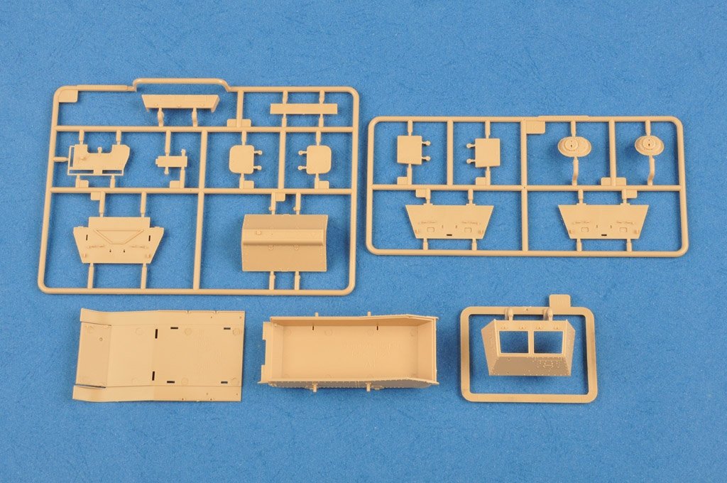 Hobby Boss 83847 Soviet T-20 Armored Tractor Komsomolets 1938 – zdjęcie 7