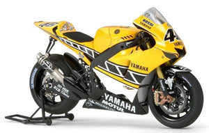 Tamiya 14114 Yamaha YZR-M1 50th Anniversary 1/12 – zdjęcie 2