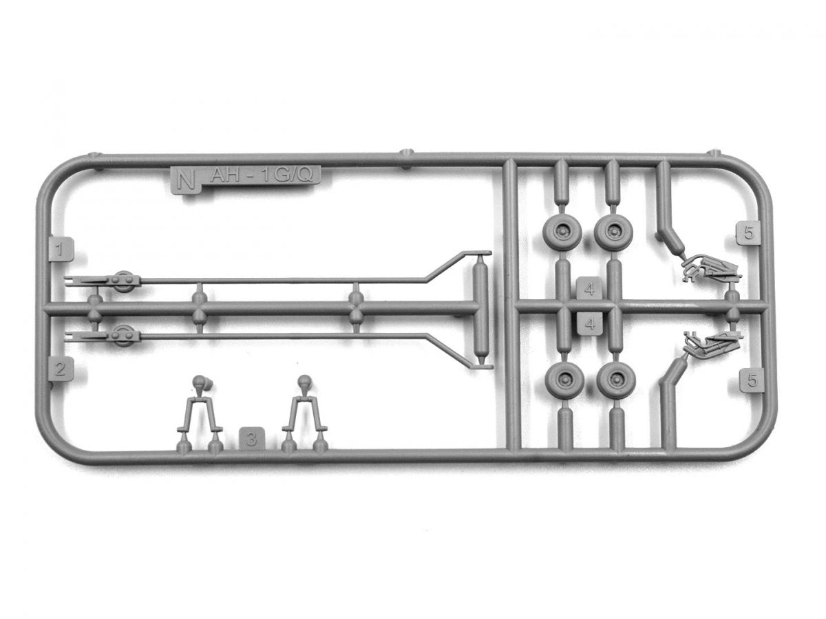 ICM 48298 AH-1G Cobra and M8A1 US Landing Mat 1/48 – zdjęcie 9