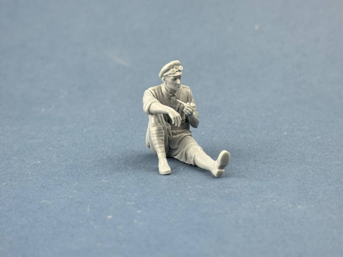 Copper State Models F32-067 British Dispatch Rider smoking pipe (Motorcycle not included) 1/32 – image 3