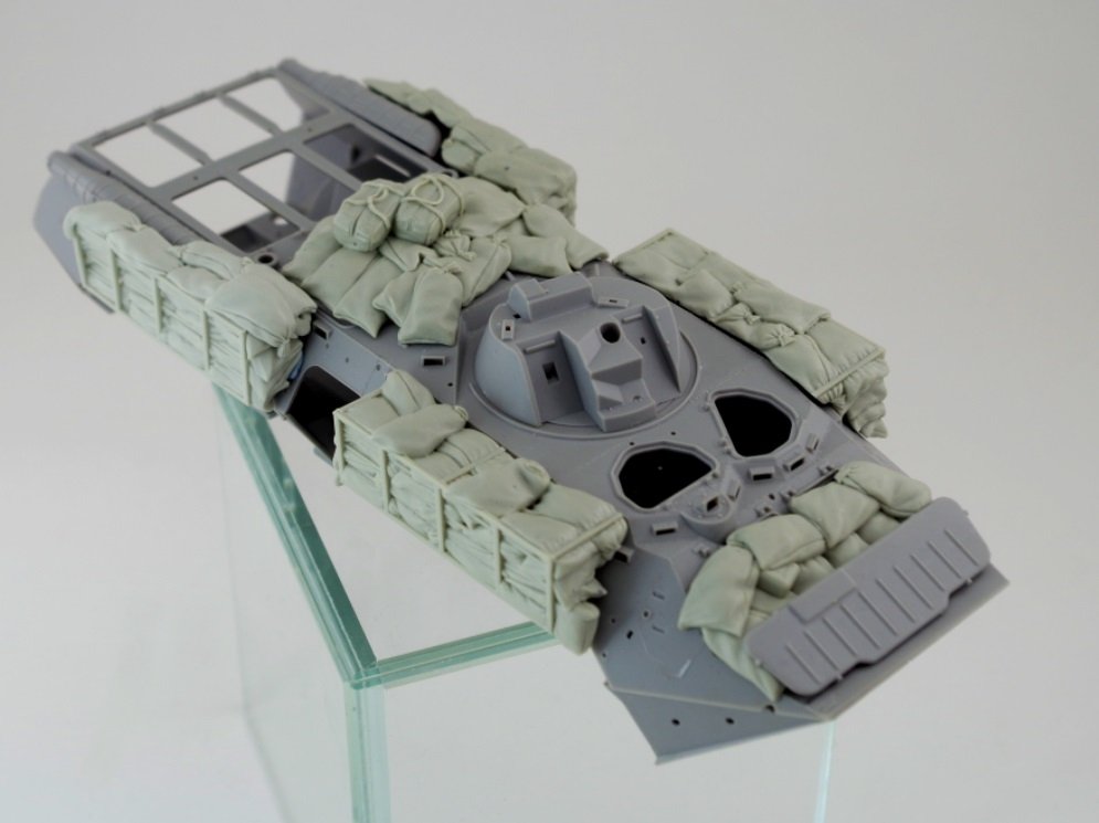 Panzer Art RE35-693 Sandbags armor for Ukrainian BTR-80 1/35 – image 2