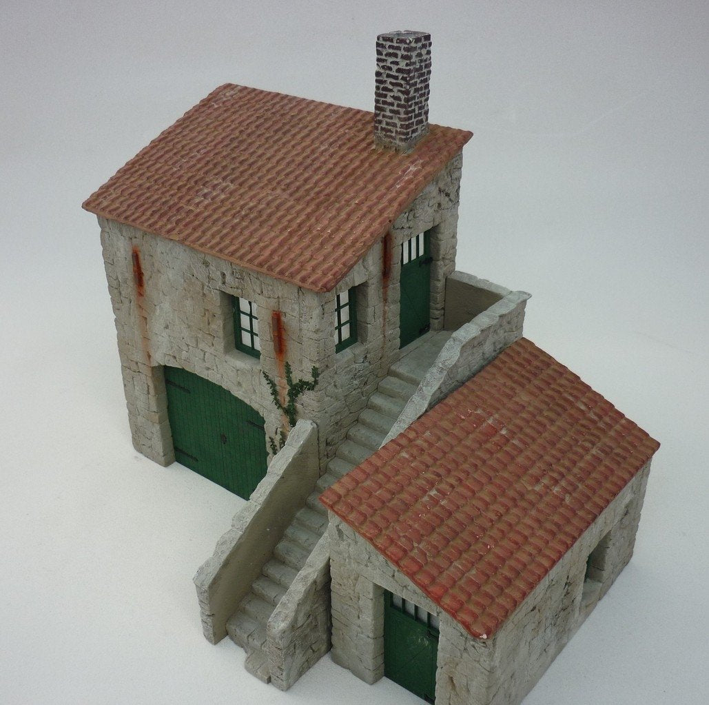 RT-Diorama 35184 Italian Farm House 1/35 – image 4