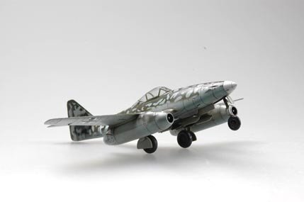 Hobby Boss 80248 Me262 A-2a Bomber 1/72 – image 4