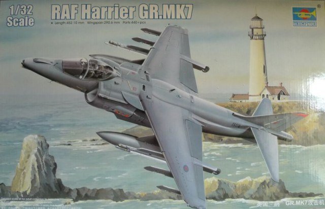 Trumpeter 02287 BAe Harrier GR.7 (service RAF) (1/32)