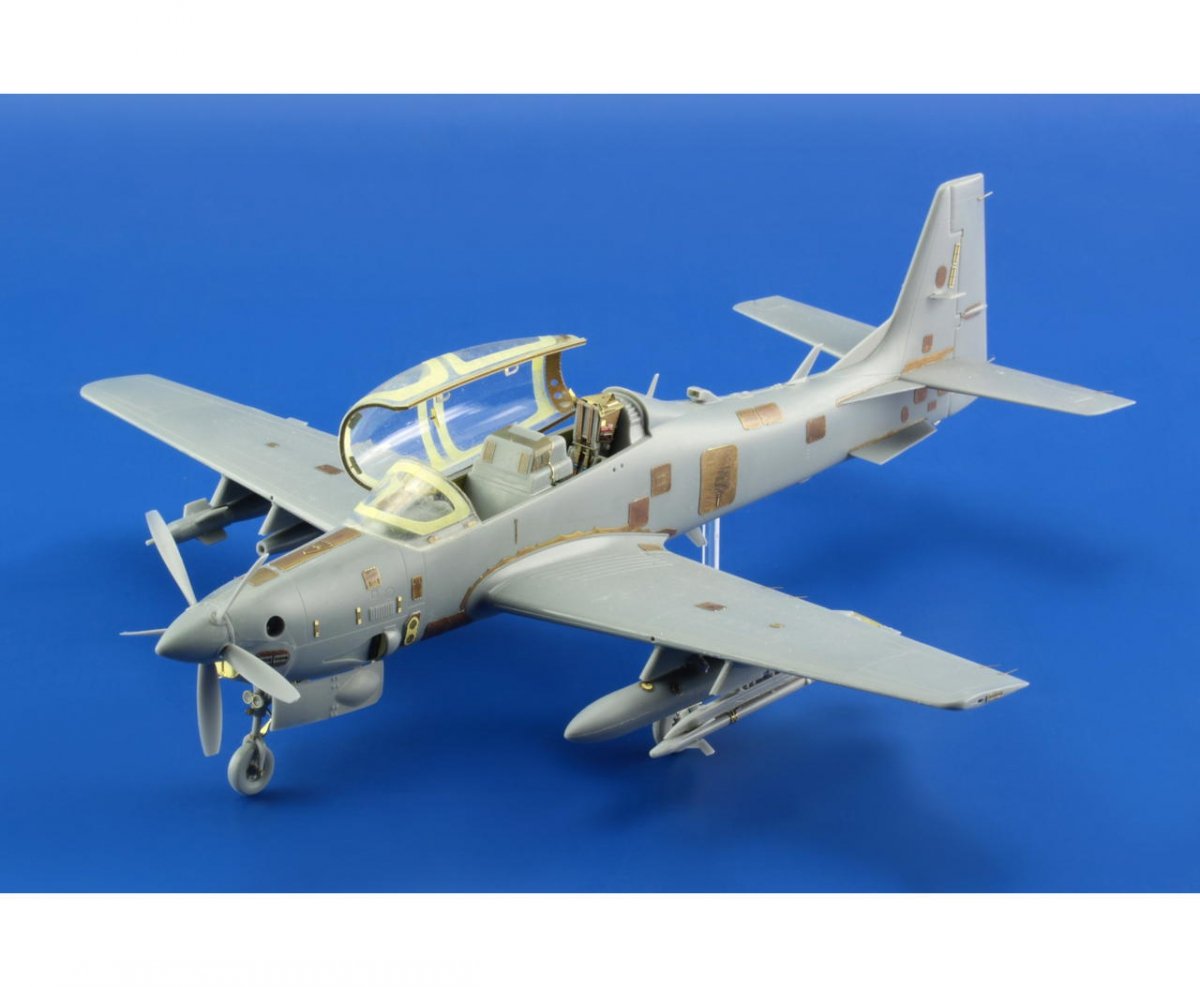 Eduard 48820 EMB-314 Super Tucano exterior HOBBY BOSS 1/48 – zdjęcie 3
