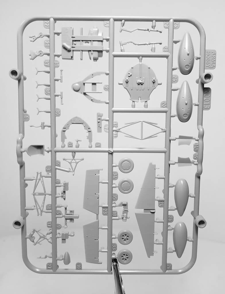 Arma Hobby 70050 FM-1 &amp;amp; FM-2 Wildcat Deluxe Set 1/72 – image 9