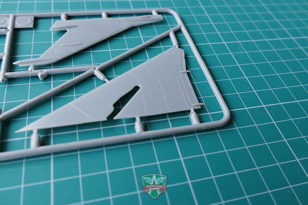 Modelsvit 72028 Ye-152A Soviet twin-engined interceptor 1/72 – zdjęcie 4