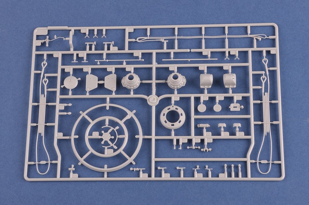 Hobby Boss 84558 Pz.Kpfw.VI Sd.Kfz.182 Tiger II Porsche Early production vehicle Fgst.Nr.280009 1/35 – image 14