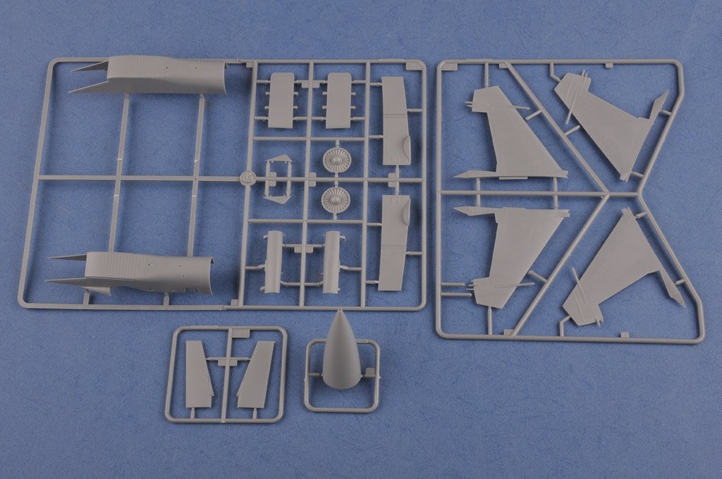 Hobby Boss 81712 Su-27 Flanker Early 1/48 – zdjęcie 8