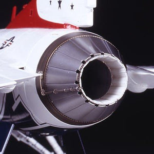 Tamiya 60316 F-16C Thunderbirds 1/32 – image 4