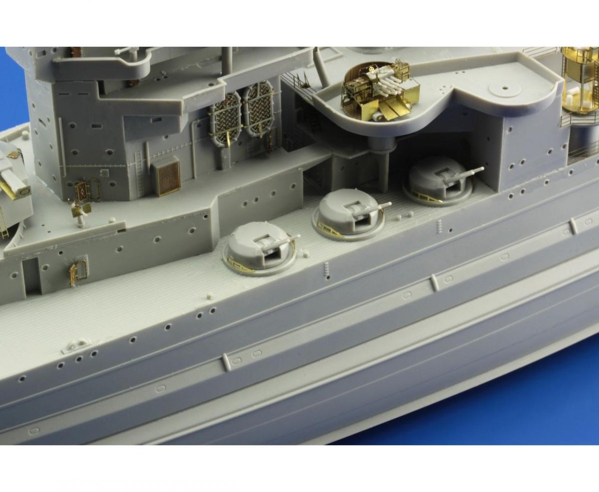 Eduard 53149 HMS Queen Elizabeth 1943 pt 5 - deck &amp;amp; main batteries TRUMPETER 1/350 – Bild 8