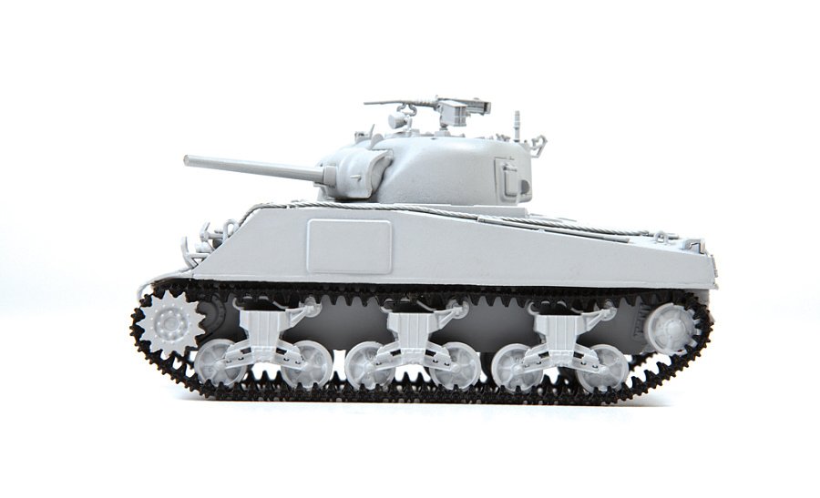 Zvezda 5063 M4A2 &amp;quot;Sherman&amp;quot; 75mm Medium Tank 1/72 – image 3
