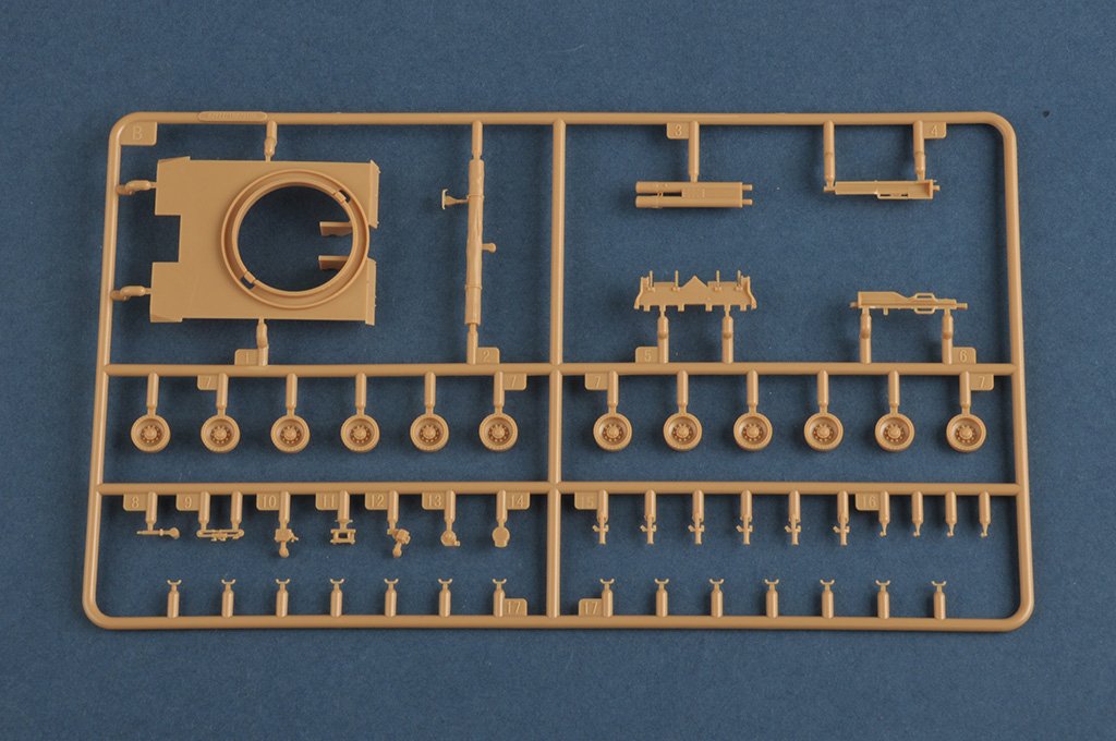 Hobby Boss 82928 2S19-M2 Self-propelled Howitzer 1/72 – image 6