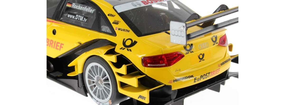 Revell 07086 Audi A4 DTM 2011 &amp;quot;M. Rockenfeller&amp;quot; 1/24 – image 2