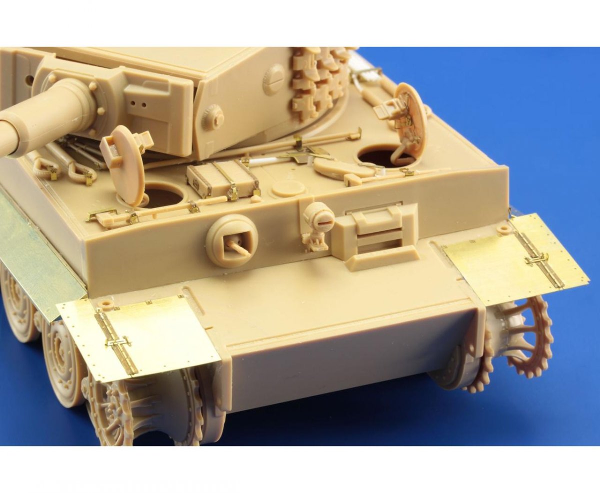Eduard 36318 Tiger I late 1/35 Academy – image 5