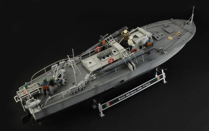 Italeri 5626 M.A.S. 563/568 with crew 1/35 – zdjęcie 4