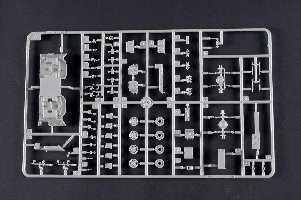 Trumpeter 07441 V-150 Commando w/20mm cannon 1/72 – image 4