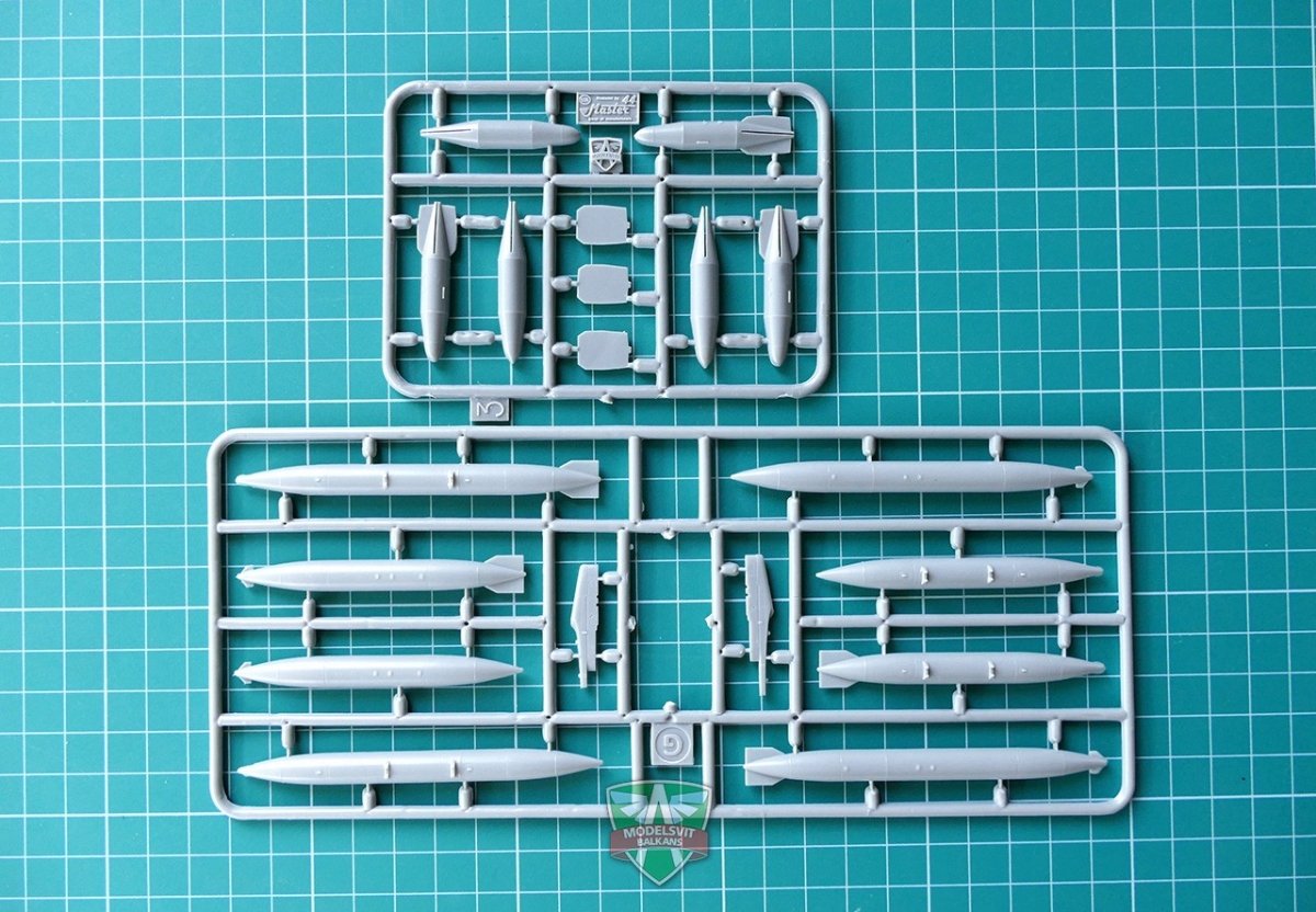 Modelsvit 72017 Sukhoi Su-17 Early version 1/72 – zdjęcie 5