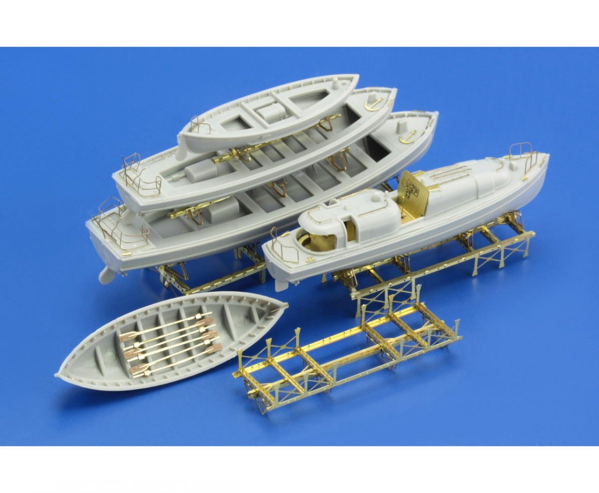 Eduard 53104 USS Arizona part 3 - life boats TRUMPETER 1/200 – image 4