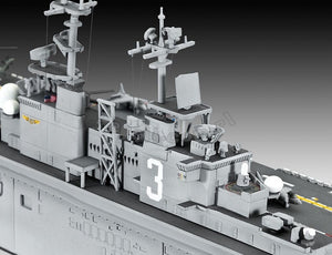 Revell 05178 Assault Carrier USS WASP CLASS 1/700 – zdjęcie 6