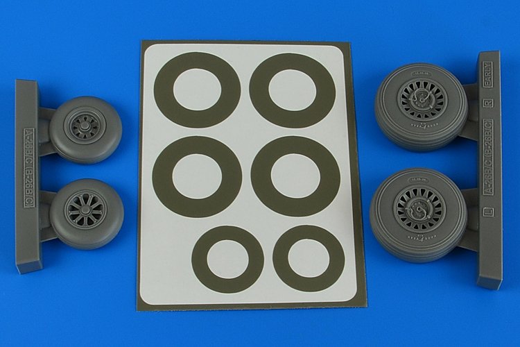 Aires 4841 A-26B/C (B-26B/C) Invader wheels &amp;amp; paint masks early 1/48 ICM