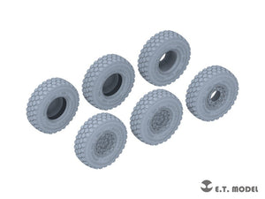 E.T. Model P35-131 KAMAZ-43509 Truck Sagged wheels &amp;amp; Spare Wheels for Zvezda kit 1/35 – zdjęcie 2