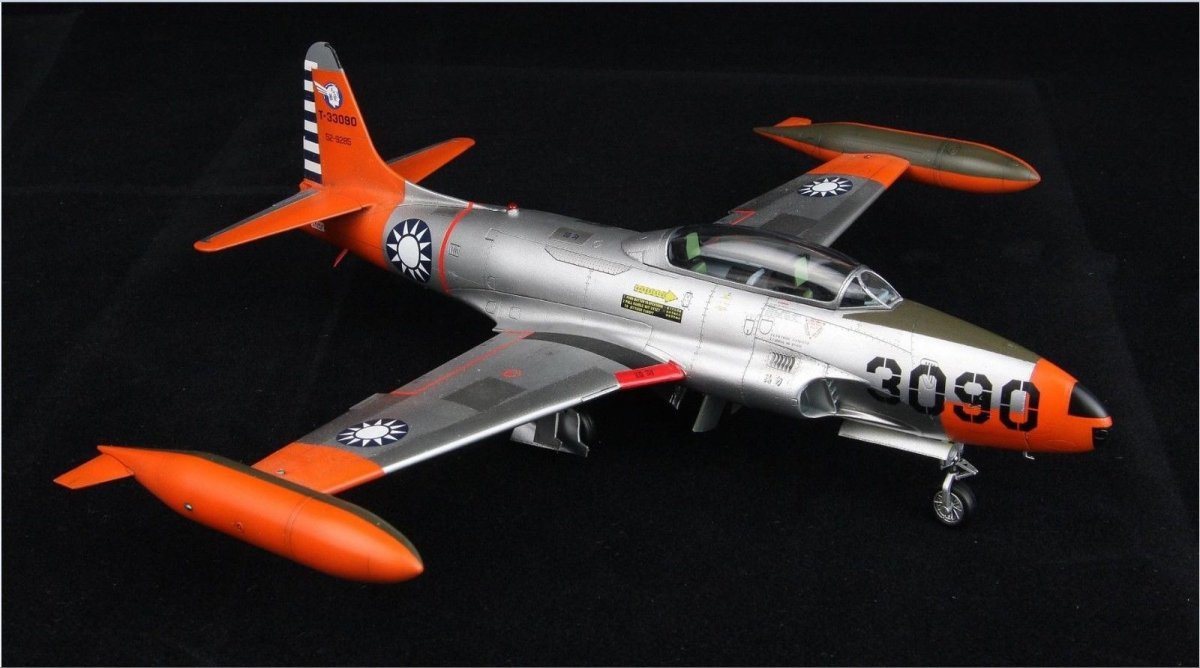 Great Wall Hobby S4805 RoCAF T-33A Shooting Star 1/48 – immagine 5