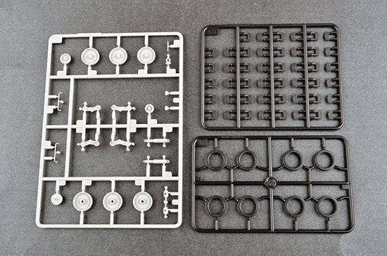 Trumpeter 01063 M4 Command and Control Vehicle (C2V) 1/35 – zdjęcie 13