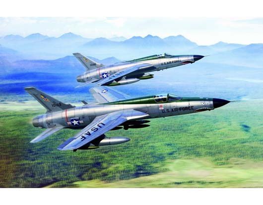 Trumpeter 01617 F-105D Thunderchief 1/72