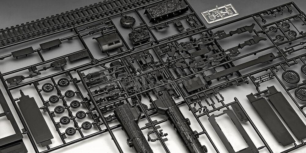 Revell 02166 Mehrzweck-Lokomotive Baureihe 03 1/87 – zdjęcie 6