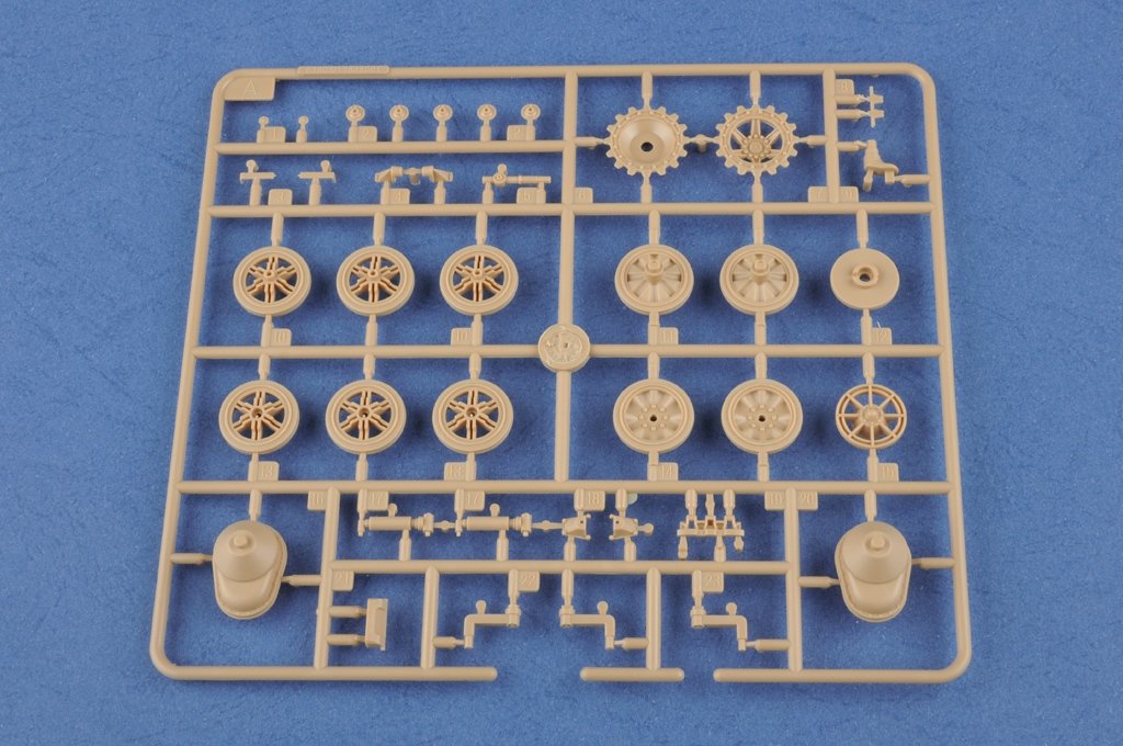 Hobby Boss 83803 German Pzkpfw.II Ausf.J VK16.01 1/35 – zdjęcie 9