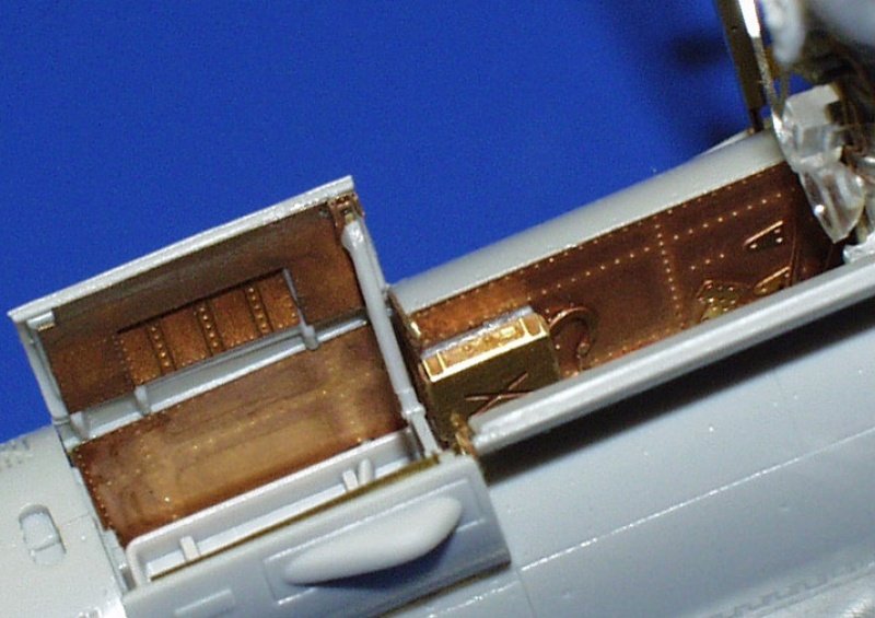Eduard 49223 F-18C 1/48 Hasegawa – Bild 4