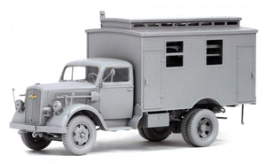 Dragon 6790 WWII German Ambulance Truck 1/35 – image 3