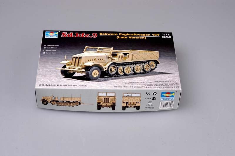 Trumpeter 07252 Sd.Kfz.9 Schwere Zugkraftwagen 18t(Late Version) 1/72 – zdjęcie 2