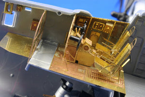 Eduard 49440 B-24J front interior 1/48 Revell – zdjęcie 5