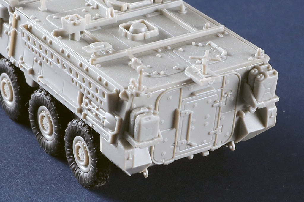 Trumpeter 07423 M1130 Stryker Command Vehicle 1/72 – zdjęcie 7