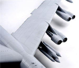 Modelcollect UA72200 B-52H U.S. Stratofortress strategic Bomber 1/72 – zdjęcie 11