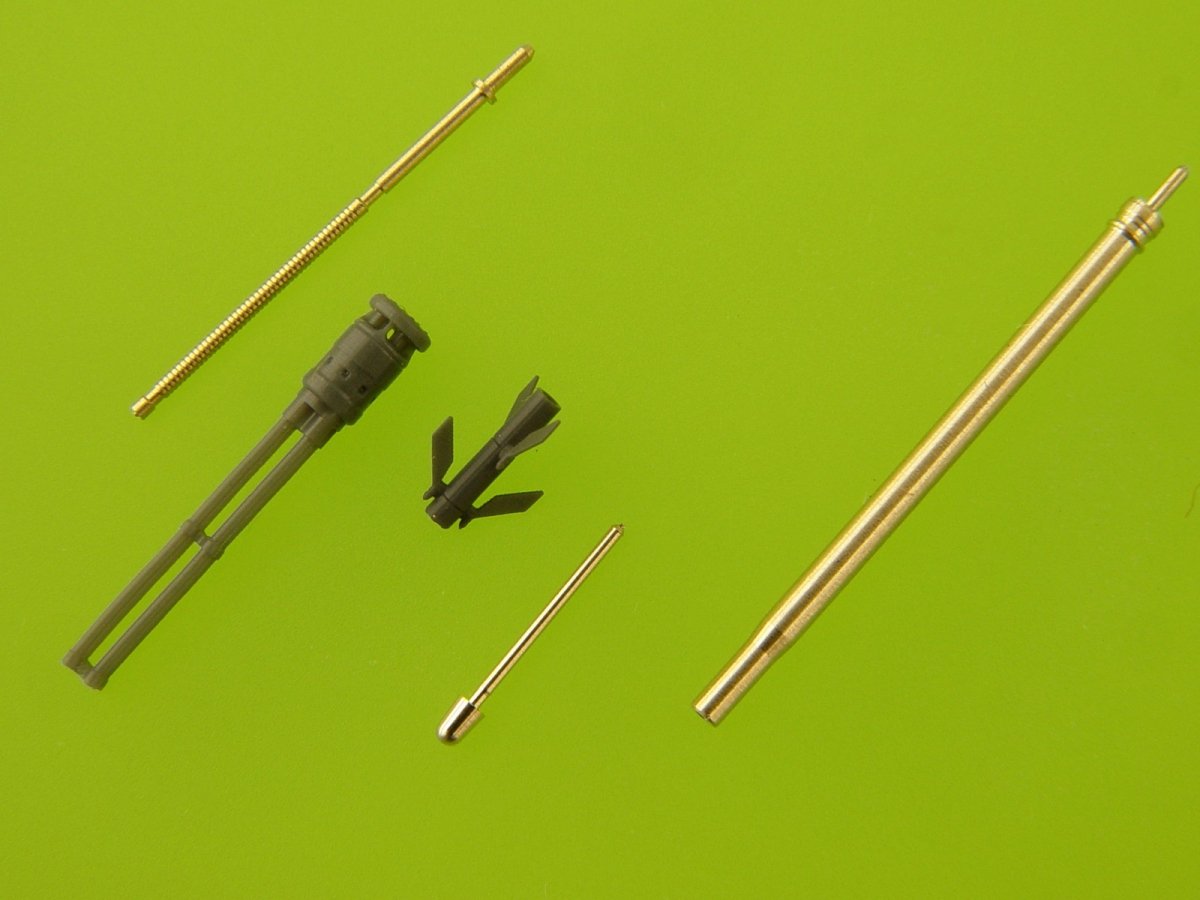 Master AM-48-126 Mi-24 (Hind D/E) - JakB-12.7 machine gun barrel and DUAS probe (metal and resin parts) 1/48 – zdjęcie 5
