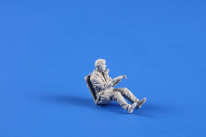 CMK F48361 P-51D Mustang Pilot ETO, Seated 1/48 – image 2