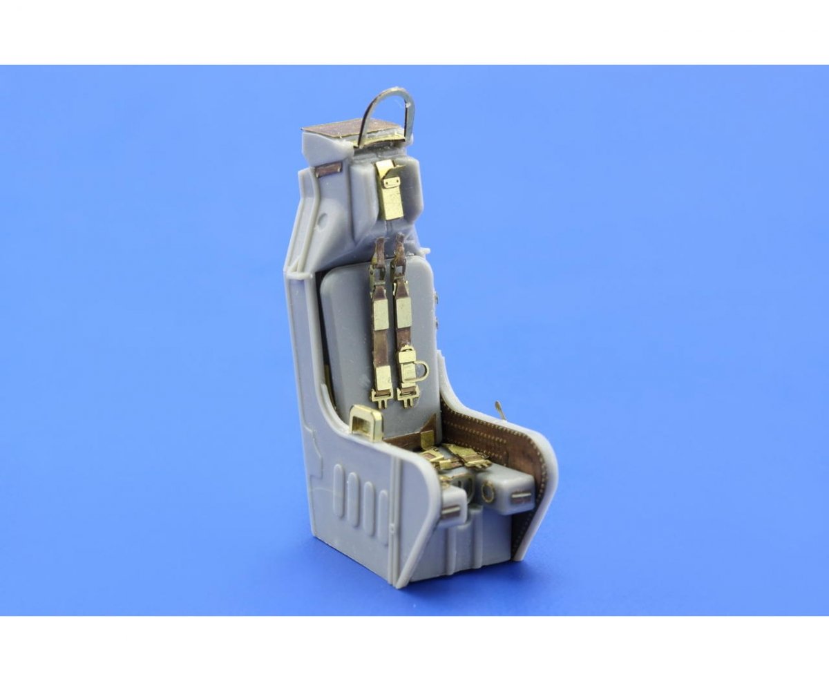 Eduard 32724 A-4E Escapac IA-1 seatbelts 1/32 Trumpeter – image 4