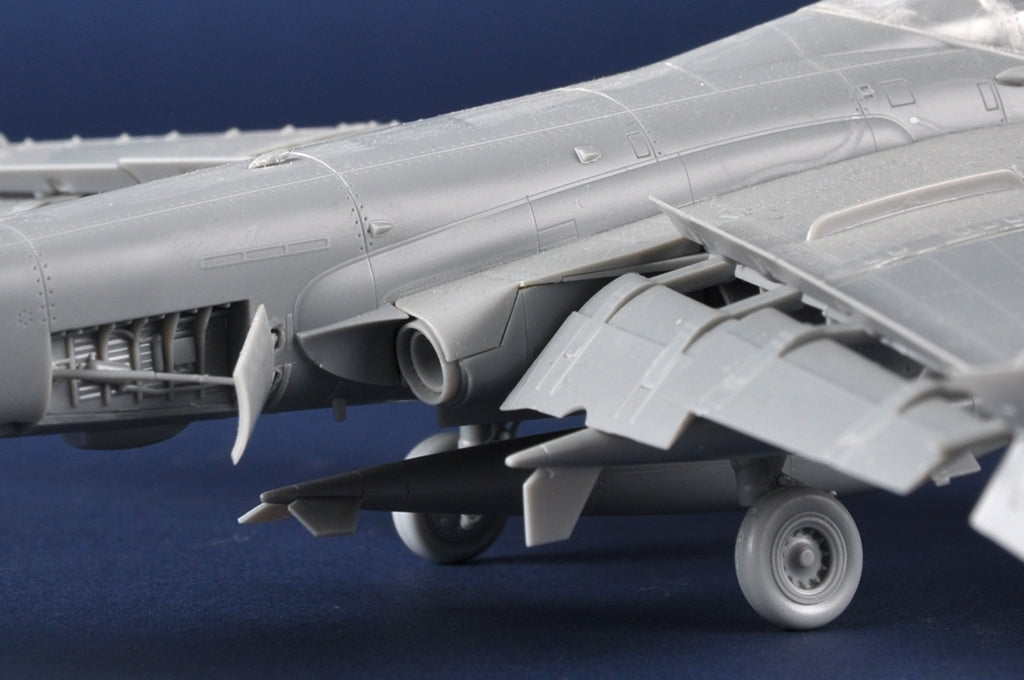 Trumpeter 01640 Grumman A-6A/E Intruder 1/72 – zdjęcie 10