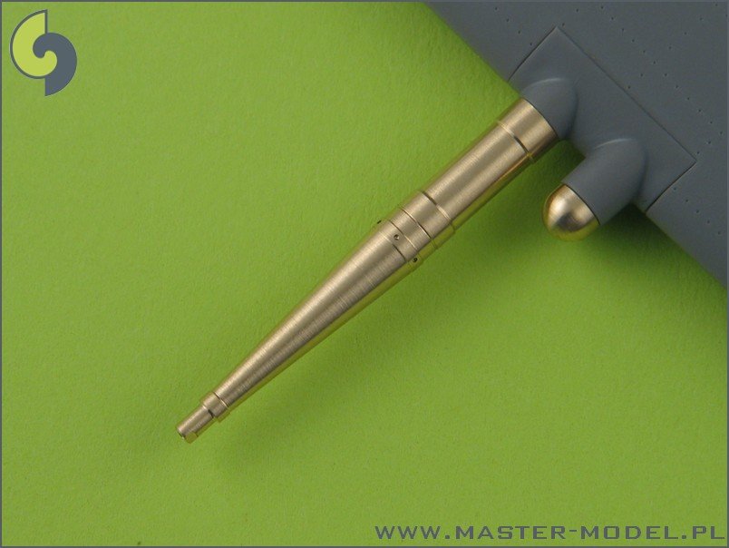 Master AM-32-016 Supermarine Spitfire C wing - Hispano 20mm cannons in fairings (fit to TAMIYA) 1/32 – image 4