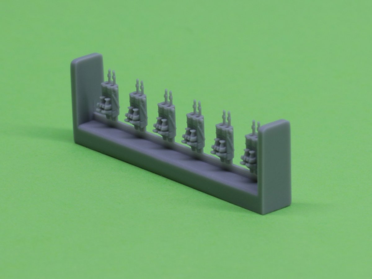 Master SM-350-094 USN 40 mm/56 Bofors quadruple mount ver.2 / with Mk-51 director - (resin, PE and turned parts) - (6pcs) 1/350 – zdjęcie 6