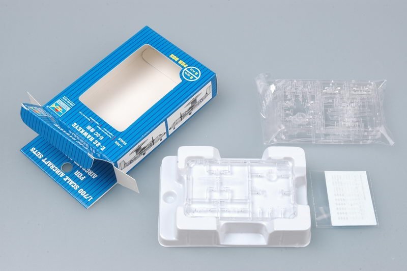Trumpeter 03430 E-2C Hawkeye 1/700 – zdjęcie 2