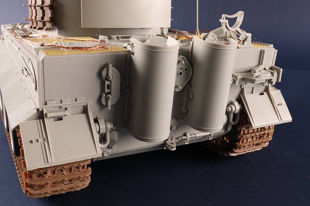 Trumpeter 00944 Pz.Kpfw.VI Ausf.E Sd.Kfz.181 Tiger I (Medium Production) 1/16 – image 16
