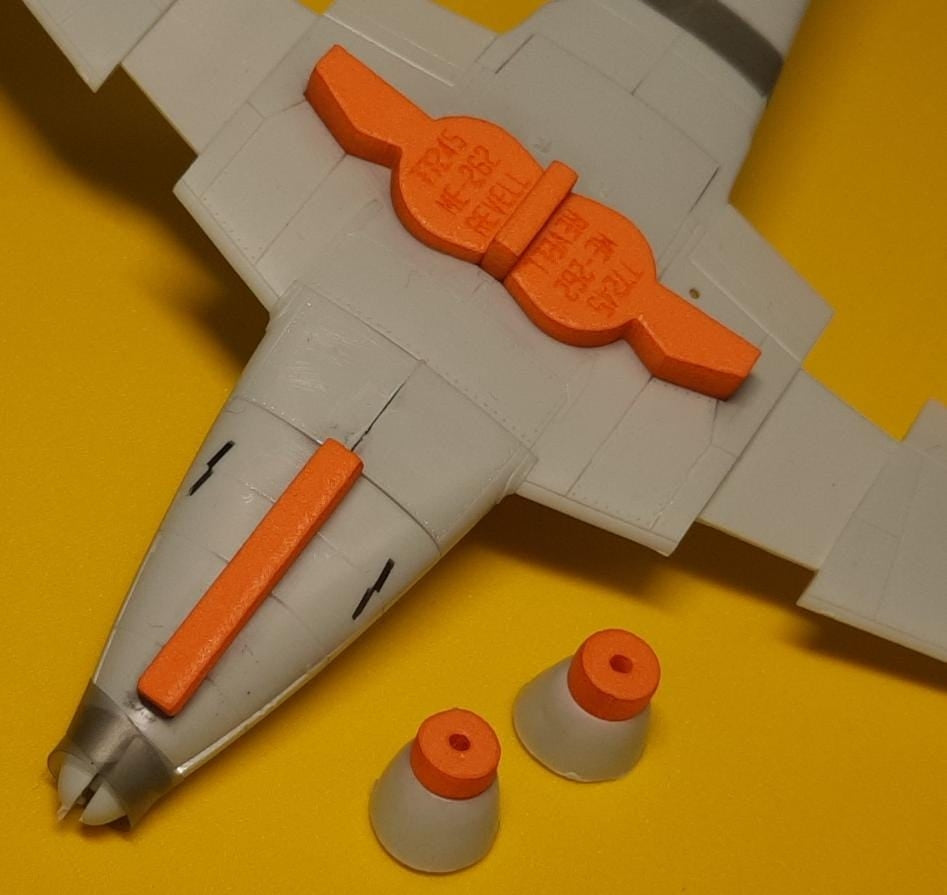 Omask 77245 Me-262 wheel bay plugs (for Revell) 1/72 – zdjęcie 2