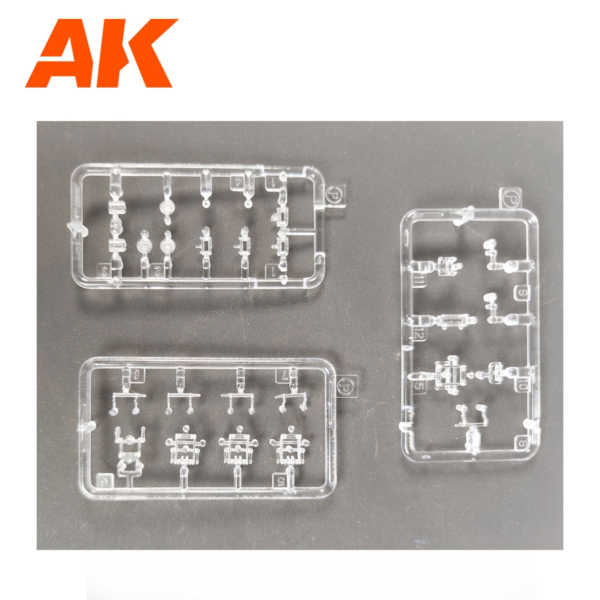 AK Interactive AK35504-B PZ.KPFW.IV AUSF.D AFRIKA KORPS + 5 FIGURES GERMAN TANK CREW AFRIKA KORPS 1/35 – zdjęcie 12