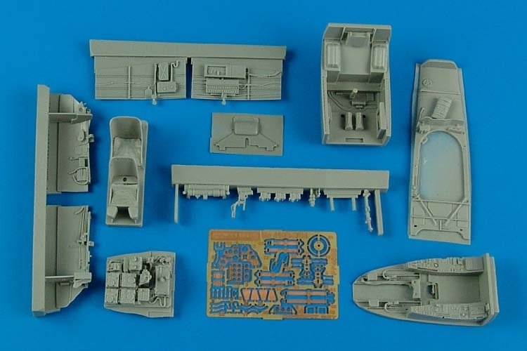 Aires 4585 Me 410B-2/U4 cockpit set 1/48 MENG