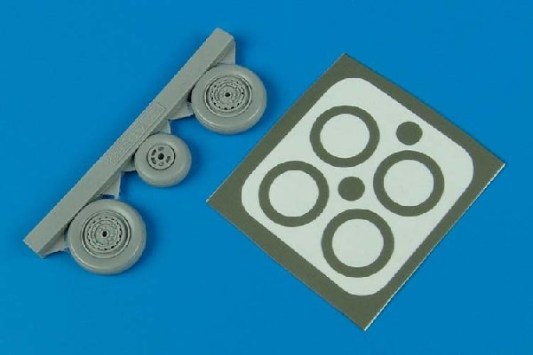 Aires 4423 MiG-15 Fagot wheels &amp;amp; paint masks 1/48 Other