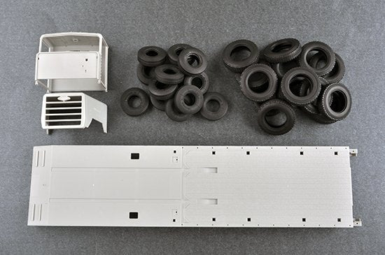 Trumpeter 01078 M920 Tractor tow with M870A1 semitrailer 1/35 – image 10